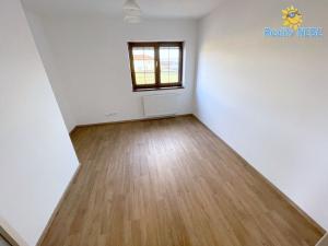 Pronájem bytu 3+kk, Šestajovice, U Váhy, 72 m2