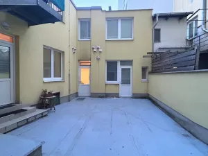 Pronájem bytu 1+kk, Praha - Strašnice, Věšínova, 28 m2