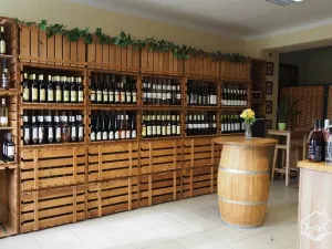 Prodej rodinného domu, Černá Hora, nám. Míru, 295 m2