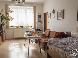 Prodej rodinného domu, Černá Hora, nám. Míru, 295 m2