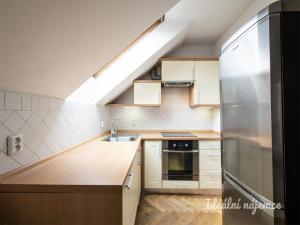 Pronájem bytu 3+kk, Praha - Holešovice, Veletržní, 61 m2