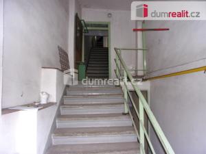 Prodej komerční nemovitosti, Karlovy Vary - Dvory, Chebská, 350 m2