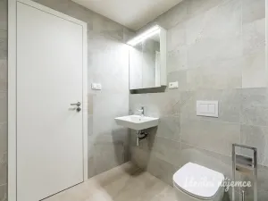 Pronájem bytu 2+kk, Praha - Štěrboholy, K učilišti, 62 m2