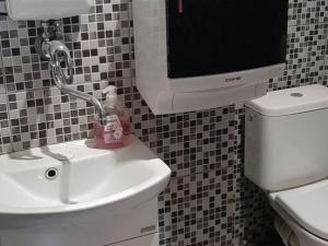 Pronájem restaurace, Bohuňovice, 135 m2