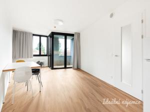 Pronájem bytu 2+kk, Praha - Břevnov, Na Větrníku, 67 m2