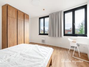 Pronájem bytu 2+kk, Praha - Břevnov, Na Větrníku, 67 m2