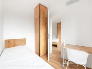 Pronájem bytu 2+kk, Praha - Břevnov, Na Větrníku, 67 m2