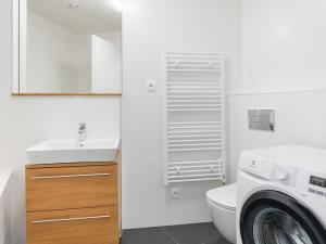 Pronájem bytu 2+kk, Praha - Břevnov, Na Větrníku, 67 m2