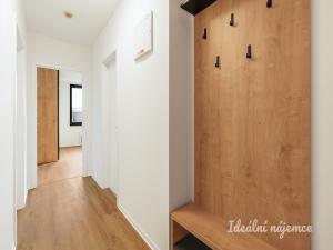 Pronájem bytu 2+kk, Praha - Břevnov, Na Větrníku, 67 m2