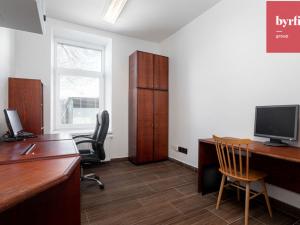 Prodej kanceláře, Krnov, Lidická, 3631 m2