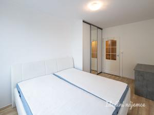 Pronájem bytu 2+kk, Praha - Vinoř, Uherská, 44 m2