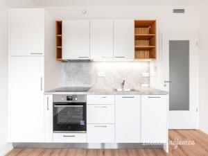 Pronájem bytu 2+kk, Praha - Strašnice, Počernická, 51 m2