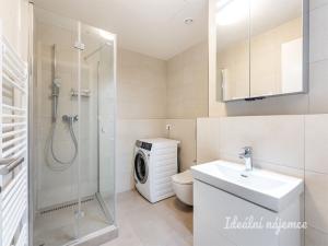 Pronájem bytu 2+kk, Praha - Strašnice, Počernická, 51 m2