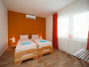Prodej ubytování, Mikulov, 672 m2