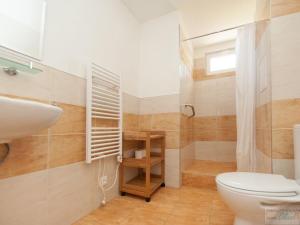 Prodej ubytování, Mikulov, 672 m2