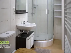 Pronájem obchodního prostoru, Náchod, Smiřických, 1100 m2
