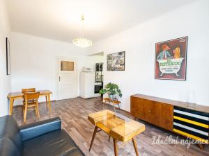 Pronájem bytu 2+kk, Praha - Vinohrady, Písecká, 40 m2