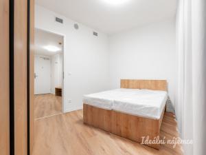 Pronájem bytu 3+kk, Praha - Břevnov, Na Větrníku, 83 m2