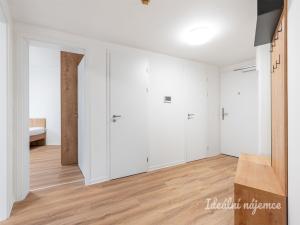 Pronájem bytu 3+kk, Praha - Břevnov, Na Větrníku, 83 m2