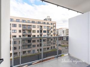 Pronájem bytu 2+kk, Praha - Hlubočepy, Baarové, 49 m2