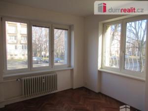Pronájem bytu 3+kk, Praha - Břevnov, Na Petřinách, 70 m2