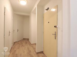 Pronájem bytu 2+1, Praha - Břevnov, Patočkova, 46 m2