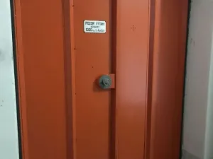 Pronájem výrobních prostor, Krnov, Hlubčická, 550 m2