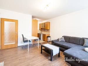 Pronájem bytu 2+kk, Praha - Záběhlice, Velenovského, 53 m2