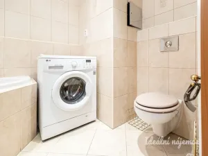 Pronájem bytu 2+kk, Praha - Záběhlice, Velenovského, 53 m2