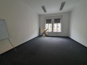 Pronájem kanceláře, Praha - Nové Město, Opletalova, 130 m2