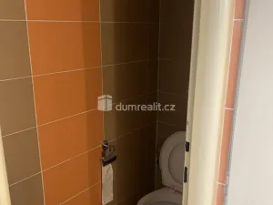 Pronájem bytu 1+kk, Praha - Kobylisy, Zenklova, 19 m2