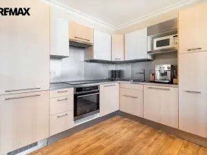 Prodej bytu 3+kk, Karlovy Vary, Moskevská, 75 m2