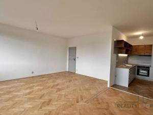 Prodej bytu 3+1, Třinec, Beskydská, 70 m2