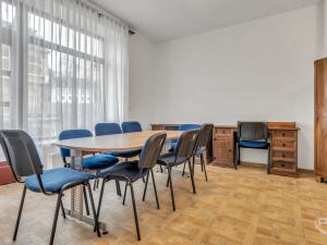 Prodej vícegeneračního domu, Valeč, Náměstí, 450 m2