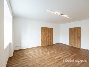 Pronájem bytu 3+1, Praha, Únorová, 94 m2