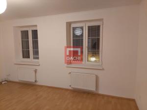 Pronájem bytu 1+1, Olomouc, Šemberova, 42 m2