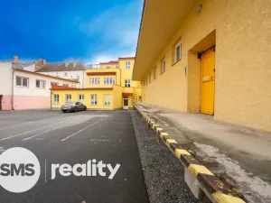 Pronájem kanceláře, Krnov - Pod Bezručovým vrchem, Revoluční, 328 m2
