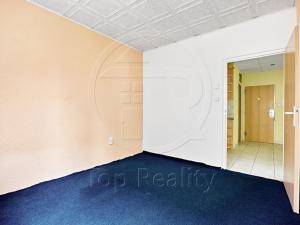 Prodej bytu 4+1, Bukovany, 77 m2