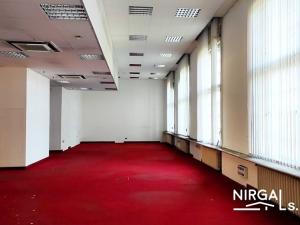 Prodej kanceláře, Karlovy Vary, 2300 m2