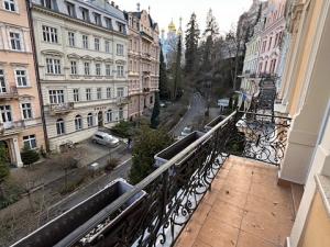 Prodej bytu 3+kk, Karlovy Vary, Sadová, 64 m2
