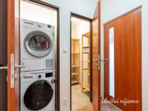 Pronájem bytu 4+kk, Praha - Stodůlky, Fantova, 89 m2