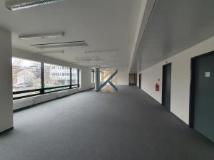 Pronájem kanceláře, Praha - Libeň, Voctářova, 490 m2