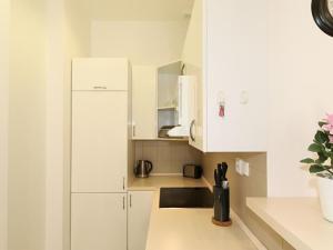 Pronájem bytu 2+kk, Praha - Vinohrady, Belgická, 42 m2