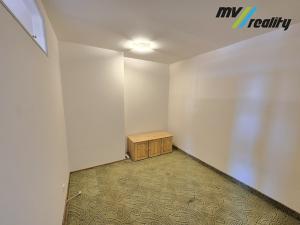 Prodej bytu 2+1, Milovice, Topolová, 57 m2