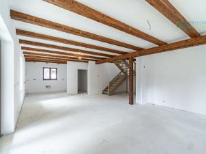Prodej rodinného domu, Velké Karlovice, 197 m2