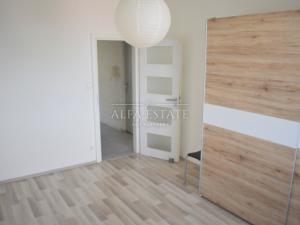 Pronájem bytu 2+kk, Karlovy Vary, Vrchlického, 51 m2