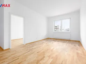 Prodej bytu 2+kk, Karlovy Vary, Šumavská, 86 m2