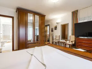 Prodej rodinného domu, Praha - Kunratice, Kálmánova, 715 m2