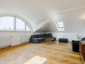 Prodej činžovního domu, Praha - Kunratice, Kálmánova, 715 m2
