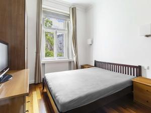 Pronájem bytu 2+kk, Praha - Vršovice, Žitomírská, 43 m2